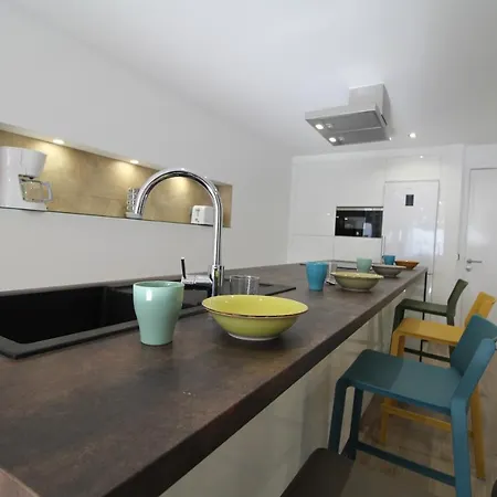 Zen Apartment *